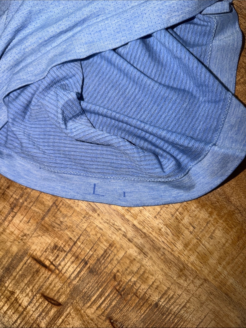 lululemon athletica Light Blue Men’s Short-Sleeve Crew - Picture 4 of 4